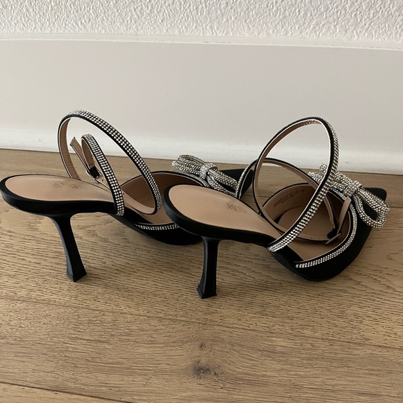 DREAM PAIRS black & rhinestone bow pointed toe ankle strap high heels - Picture 5 of 10